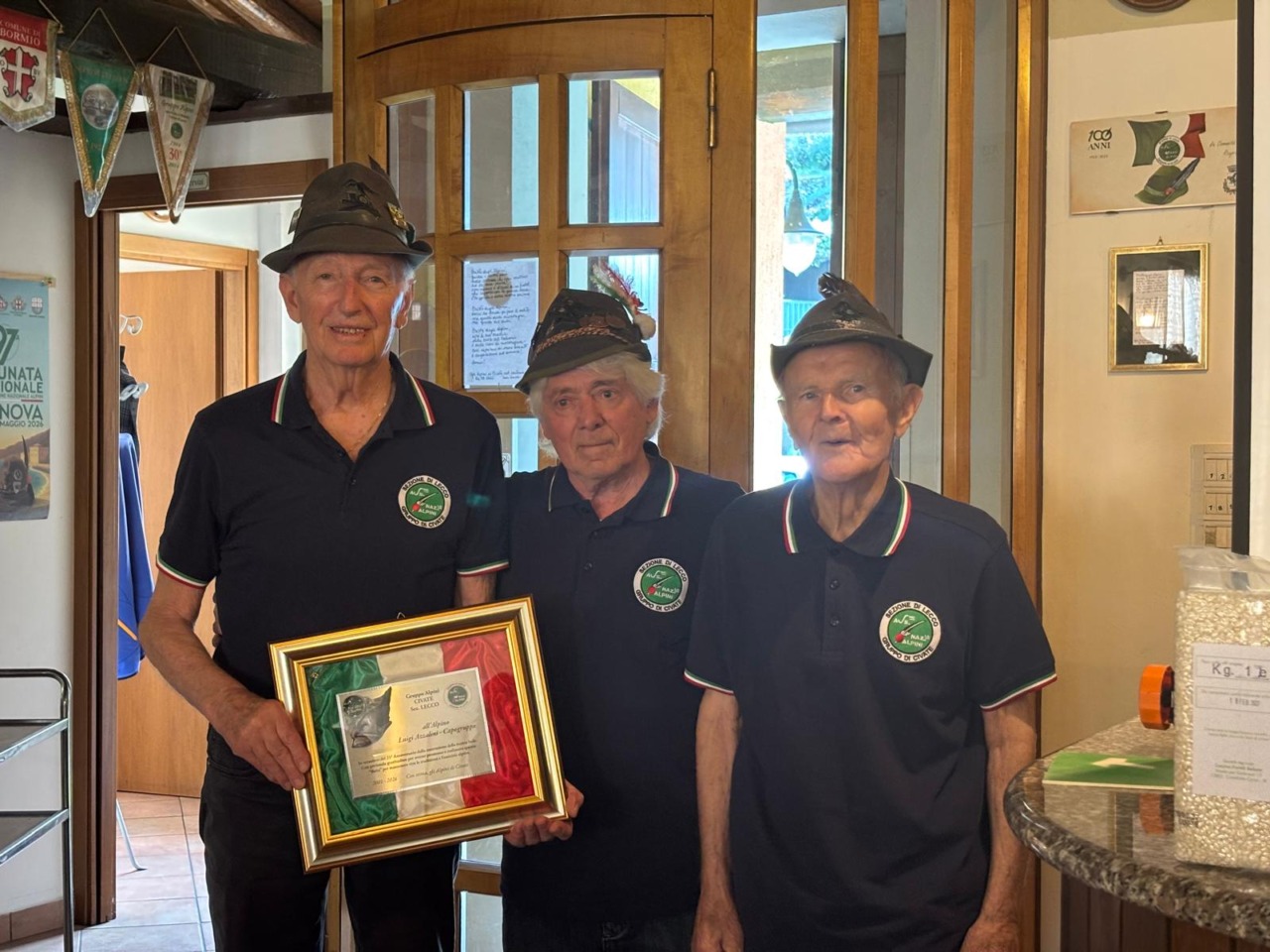 Civate celebra il 25esimo anniversario della sede degli Alpini