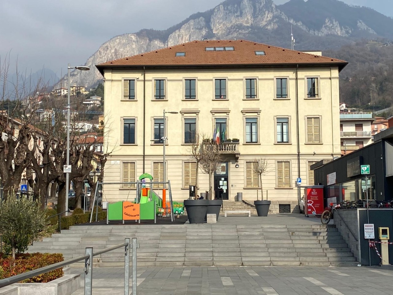 Controversia sullo smartworking del responsabile dell’Ufficio tecnico a Calolziocorte