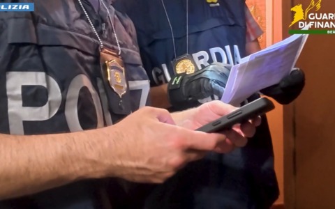 Falsi investimenti e riciclaggio: maxi operazione nel Lecchese