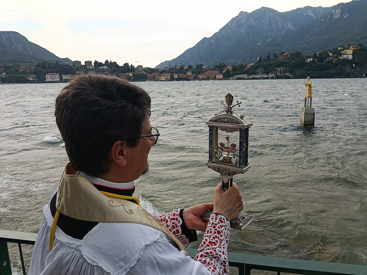 Festa del Lago e della Montagna: 70 anni di tradizione a Lecco tra vento e fede