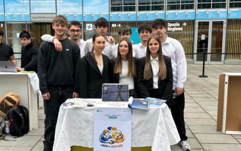 Istituto Maria Ausiliatrice di Lecco: la classe 4AFM vince il concorso Ecologika