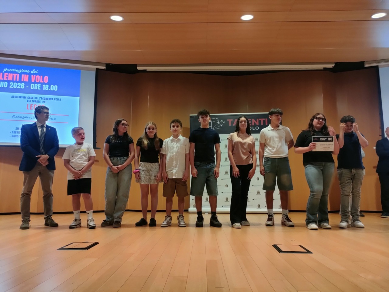Lecco celebra i suoi giovani talenti: premiati impegno e passione