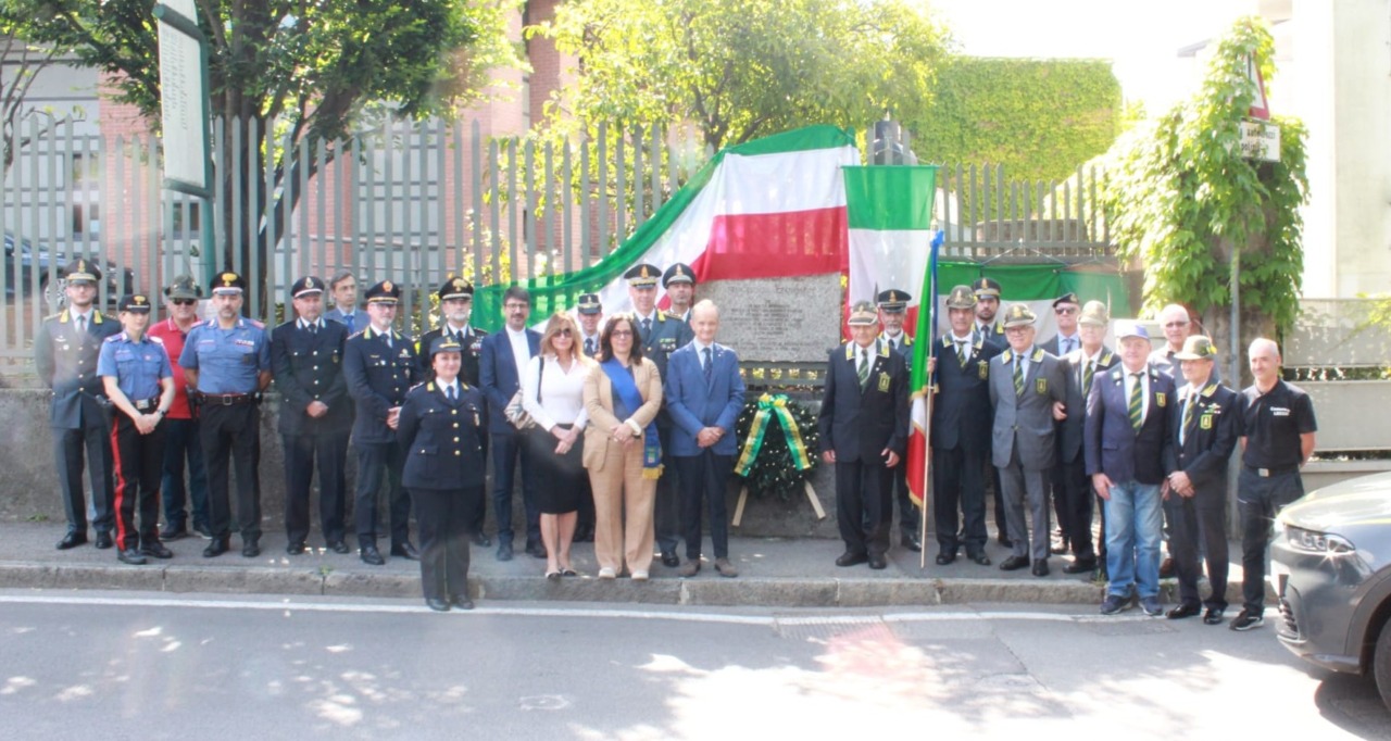 Lecco onora il maresciallo capo Francesco Centrone con una cerimonia solenne