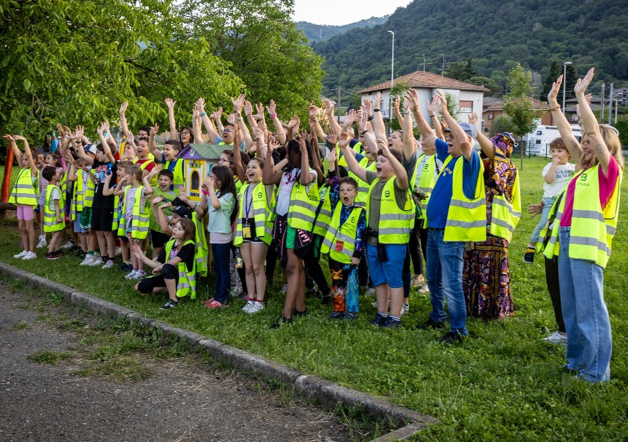 Olginate celebra il ritorno del “Piedibus By Night” per bambini e famiglie