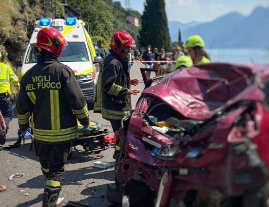 Quattro persone coinvolte in un incidente sulla SP72 a Fiumelatte: strada chiusa temporaneamente