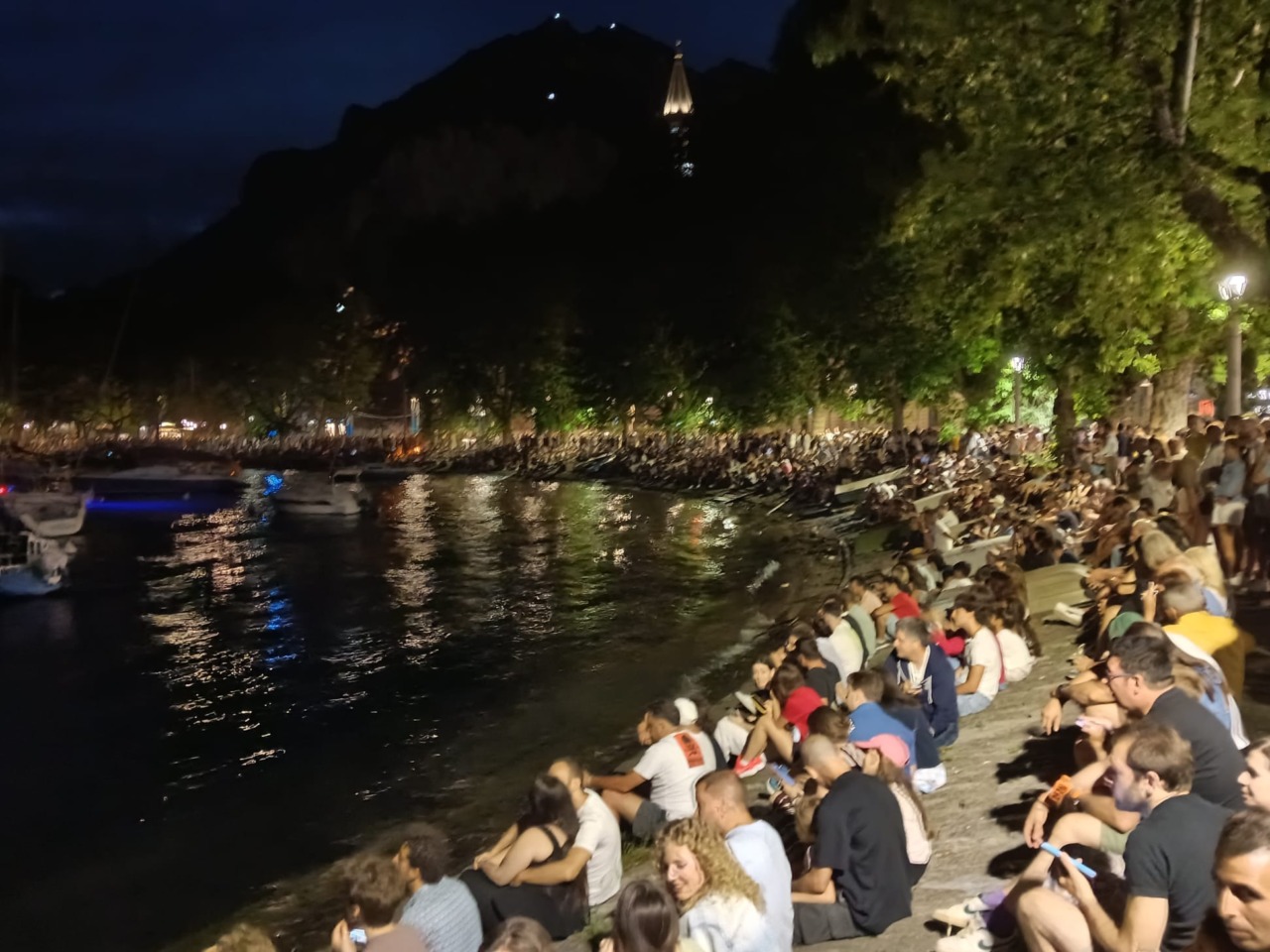 Rinviati i fuochi della 70ª Festa del Lago e della Montagna a causa del vento