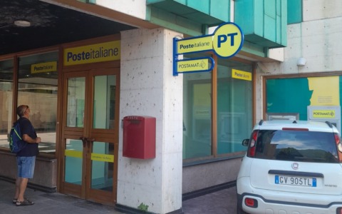 Valmadrera riapre l’ufficio postale dopo i lavori di ristrutturazione