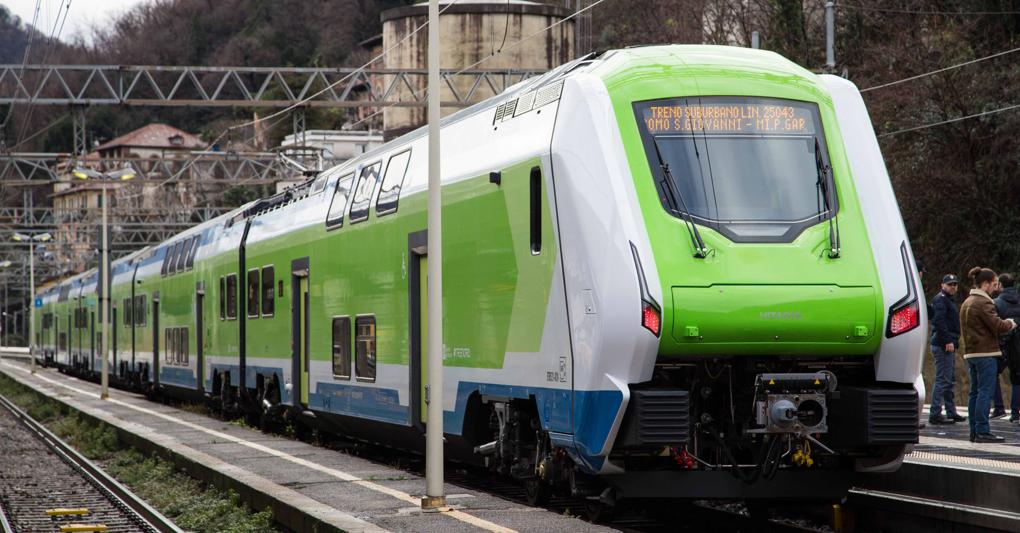 Aumento delle tariffe del trasporto pubblico a partire dal 1° settembre: la critica di AVS Lecco alla Regione