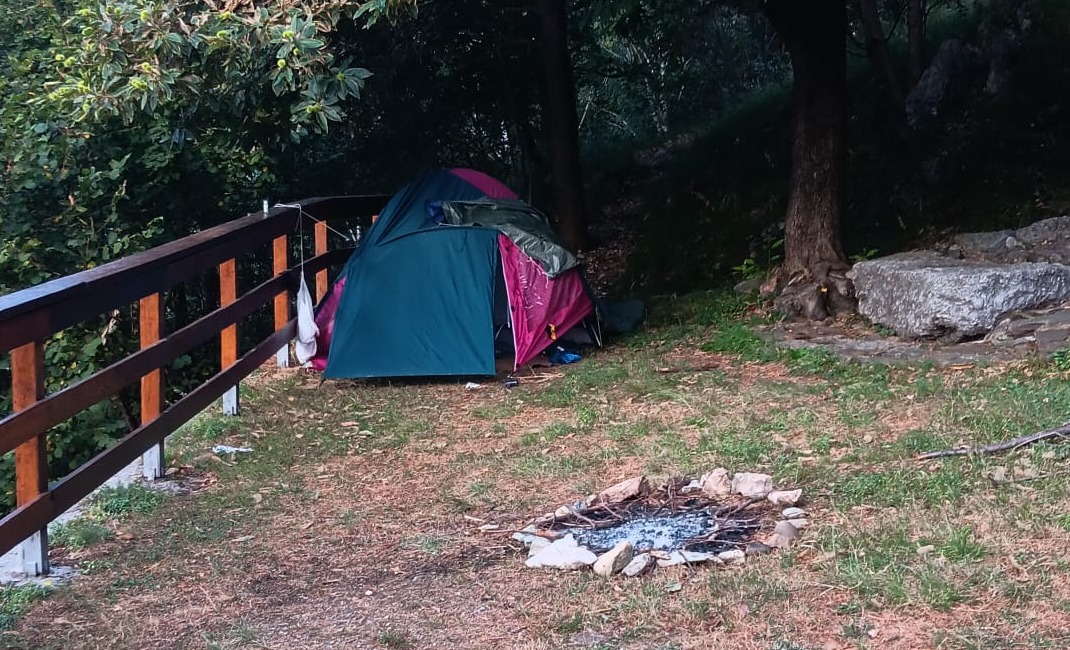 Braciere abbandonato al Sasso di Preguda: volontari denunciano un atto irresponsabile