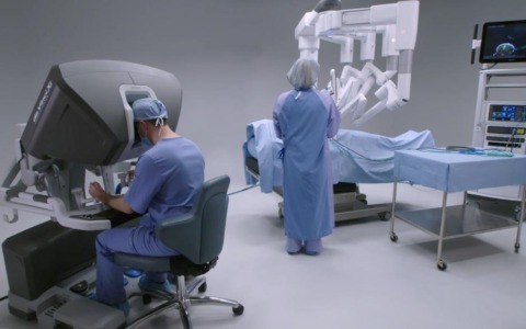 Chirurgia robotica a Lecco: innovazione nella lotta ai tumori polmonari