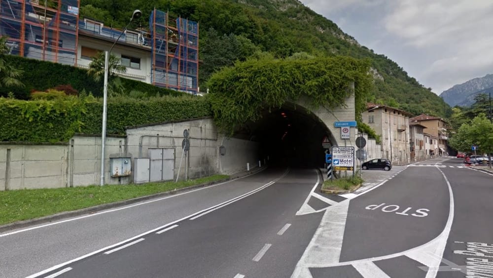 Chiusura notturna della galleria Parè sulla Lariana per lavori urgenti