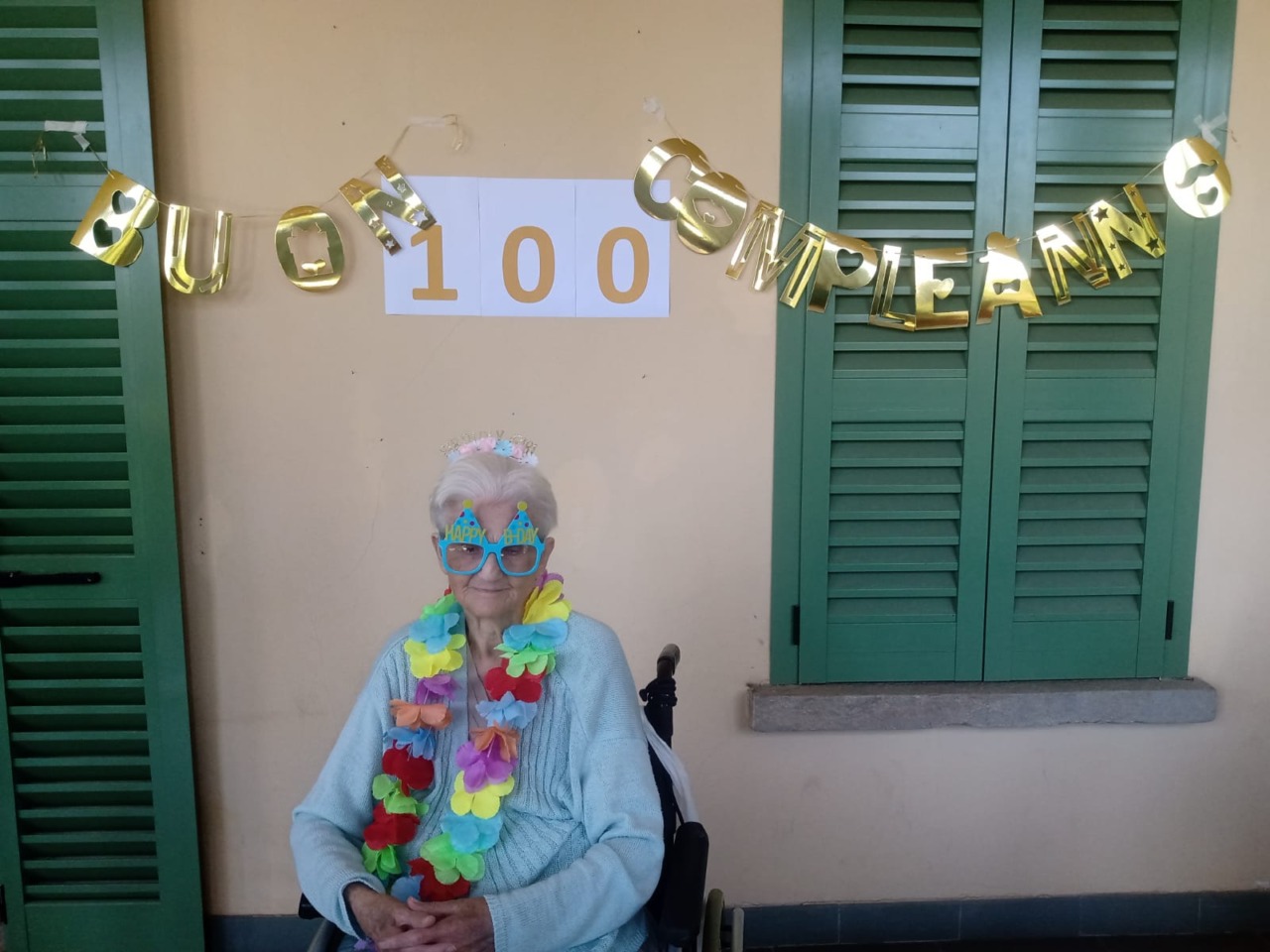 Elena Locatelli compie 100 anni: la storica barista del Bar Ciclamino
