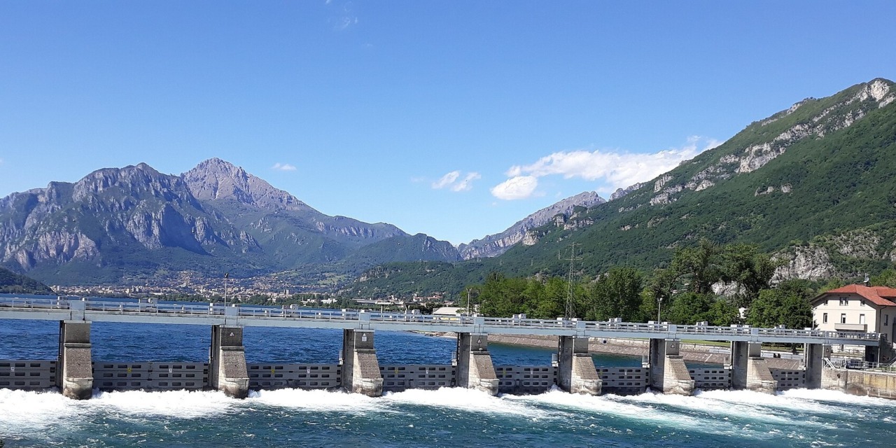 Emergenza siccità, l’Adda riprende vita: più acqua per i campi dalla Valtellina al Lago di Como