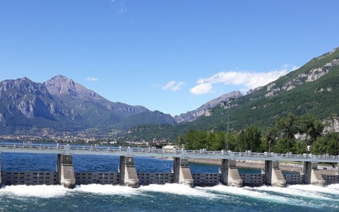Emergenza siccità, l’Adda riprende vita: più acqua per i campi dalla Valtellina al Lago di Como