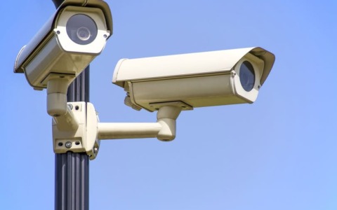 Il Comune di Lecco intensifica il controllo sui rifiuti abbandonati con nuove telecamere
