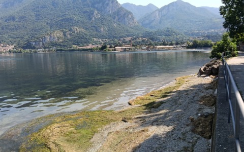 Il Lario ai minimi storici: solo il 6% della riserva, preoccupazioni per l’agricoltura