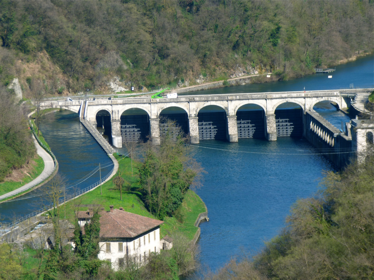 Intesa per il rilascio di acqua: 4 milioni di metri cubi al giorno per 15 giorni