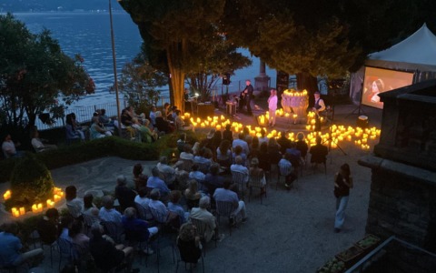 La magia della musica da film incanta Villa Monastero a Varenna