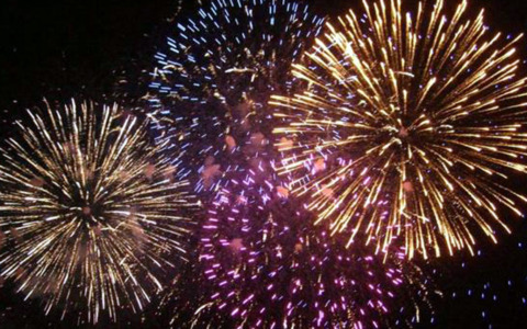 La “Notte sul Lago” torna a Vercurago con i suoi fuochi d’artificio
