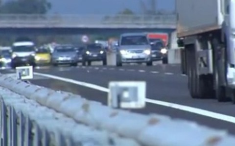 La Statale 36 si prepara a un weekend di intenso traffico: bollino nero sabato mattina, rosso nei giorni successivi