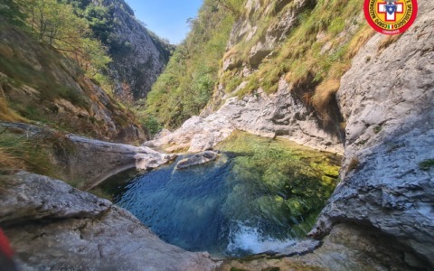 Lecco, escursionista ferita nel torrente Caldone: recupero con elisoccorso