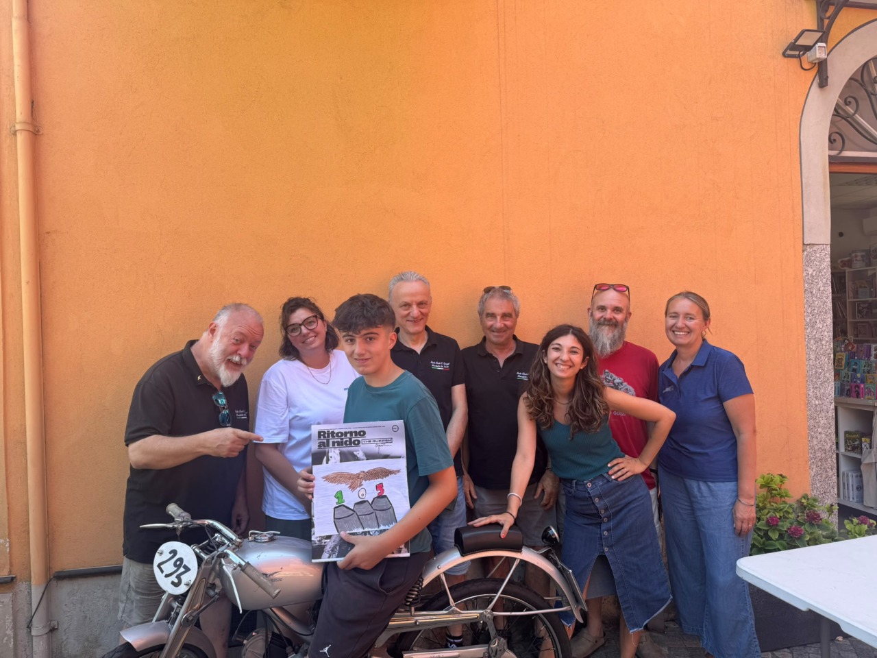 Matteo Poletti vince il contest per il logo delle t-shirt del Motoraduno Guzzi