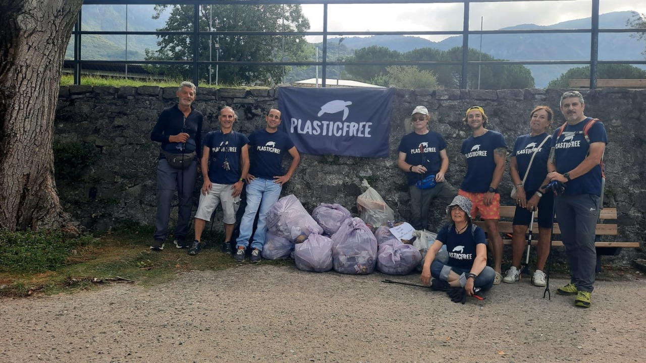 Plastic Free in azione: raccolti 175 kg di rifiuti ad Abbadia Lariana