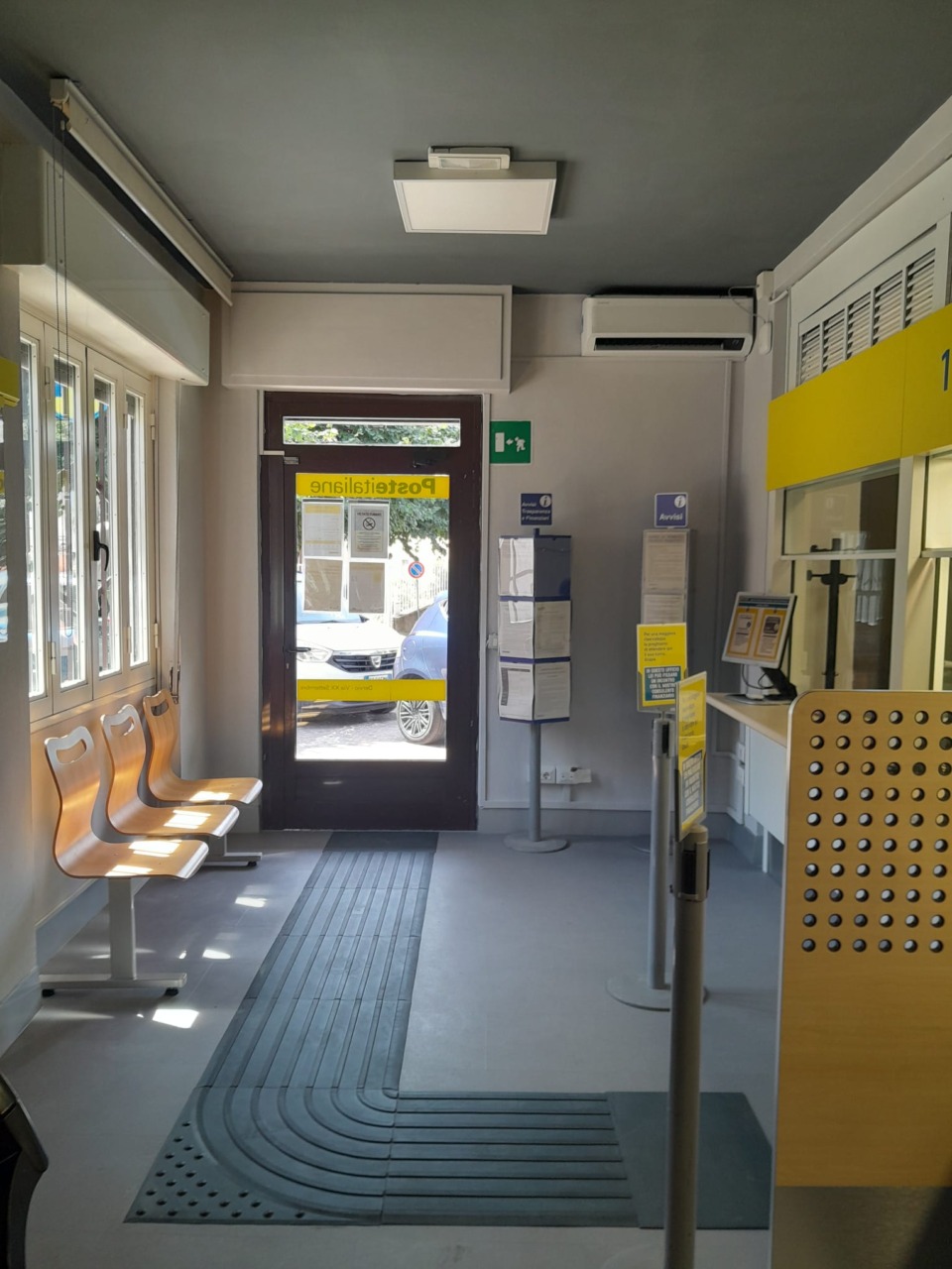 Riapre a Dervio l’ufficio postale dopo la ristrutturazione