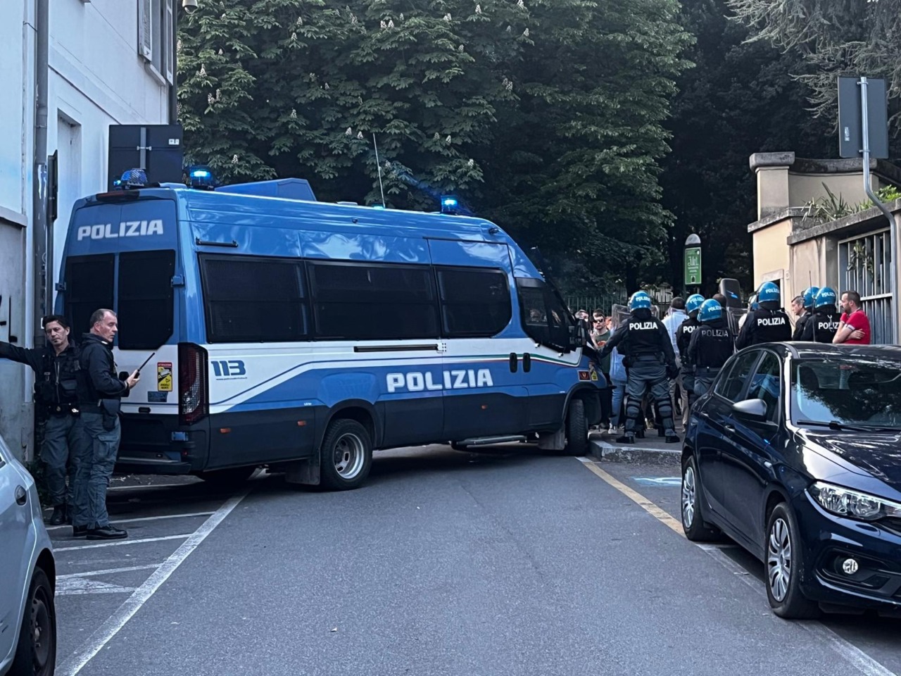 Sanzioni agli antifascisti a Lecco: il S.A.P. si schiera a favore della Questura