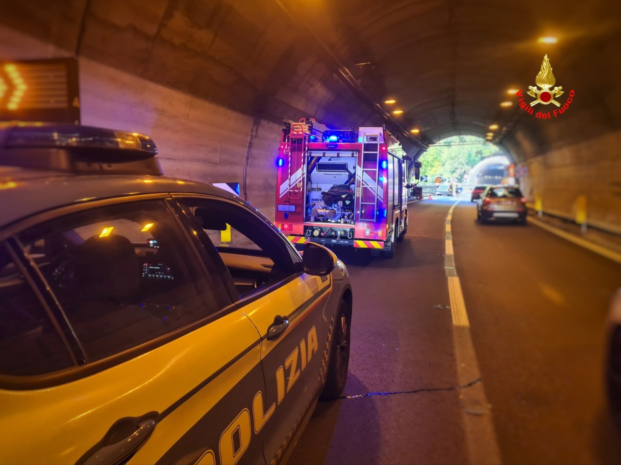 Scontro tra auto sulla Ss36: sette persone coinvolte